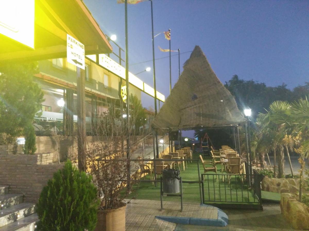 Hotel Mirasierra Baul Bagian luar foto